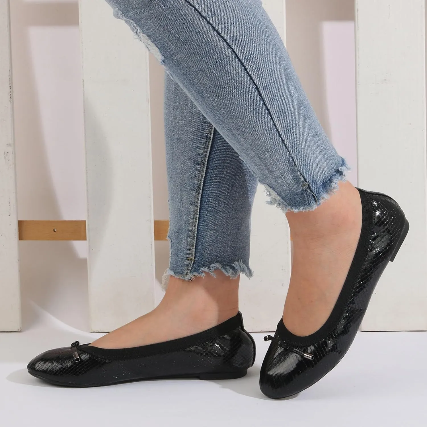 Women’s Ballet Flats Soft Soled Foldable Dress Shoes Lightweight Portable Travel Shoes Slip On Work Shoe
